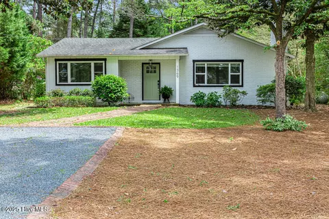 1369 Linden Rd, Aberdeen, NC 28315