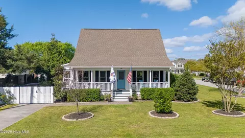 101 Beaufort Walk, Beaufort, NC 28516