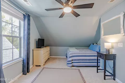 Bedroom - 169 Pearsons Ln, Hampstead, NC 28443 photo 11 of 12