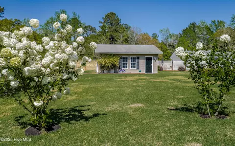 Exterior - 169 Pearsons Ln, Hampstead, NC 28443 photo 18 of 18