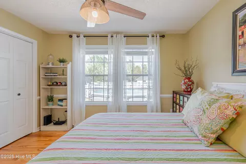 Bedroom - 169 Pearsons Ln, Hampstead, NC 28443 photo 7 of 12