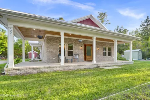 4001 Ennis Acres Dr, Castle Hayne, NC 28429