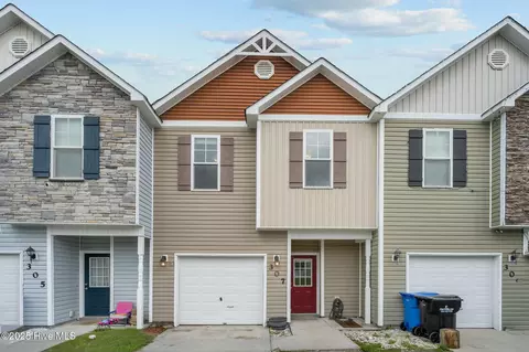 307 Cedar Island Trl, Holly Ridge, NC 28445