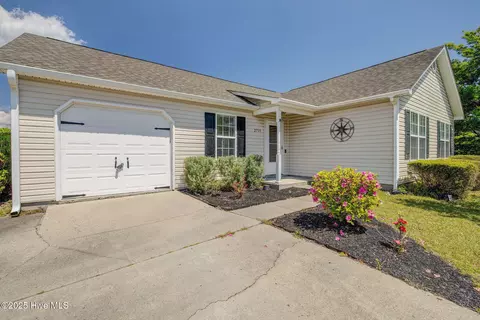 2715 Ashby Dr, Wilmington, NC 28411