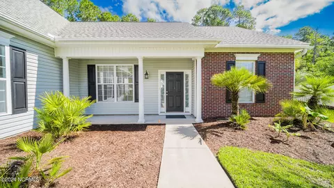 Exterior - 711 E Pipers Gln, Shallotte, NC 28470 photo 1 of 7