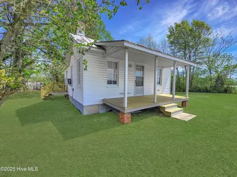 702 Virginia Rd, Edenton, NC 27932