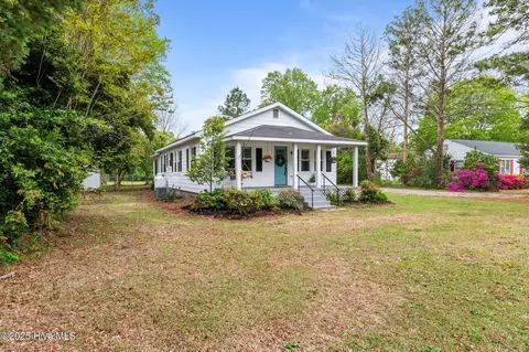 Exterior - 109 Pineview St, Havelock, NC 28532 photo 12 of 13
