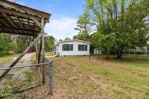Exterior - 109 Pineview St, Havelock, NC 28532 photo 7 of 13