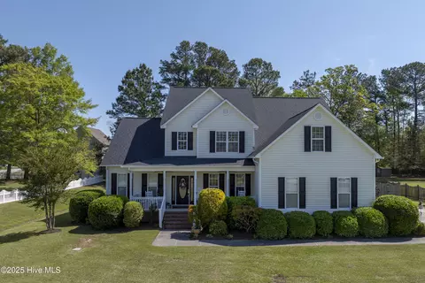 518 Rock Creek Dr N, Jacksonville, NC 28540