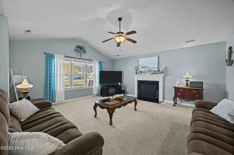 111 Apple Dr, Havelock, NC 28532 photo 11