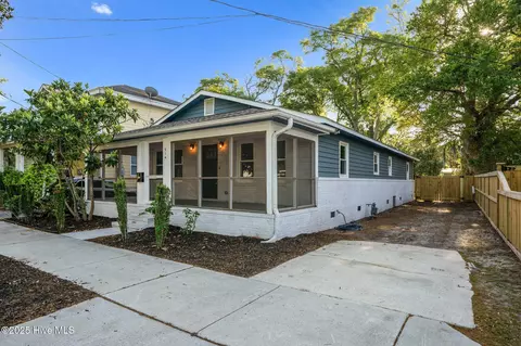 514 S 8th St, Wilmington, NC 28401