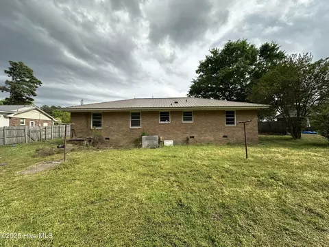 201 E Main St, Mccoll, SC 29570 photo 2