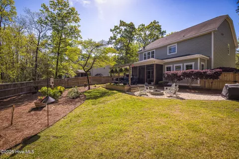Exterior - 606 Center Dr, Hampstead, NC 28443 photo 14 of 15