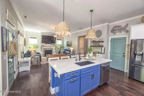 Kitchen - 606 Center Dr, Hampstead, NC 28443 photo 9 of 9