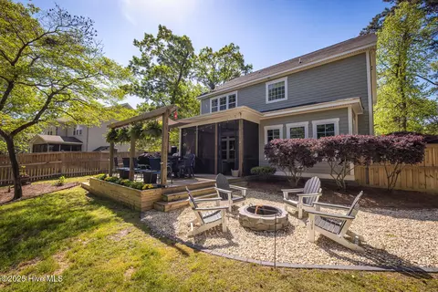 Exterior - 606 Center Dr, Hampstead, NC 28443 photo 7 of 15