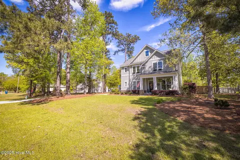 Exterior - 606 Center Dr, Hampstead, NC 28443 photo 2 of 15