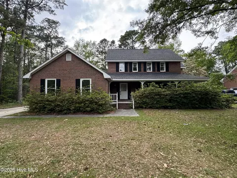 5748 Oak Bluff Ln, Wilmington, NC 28409