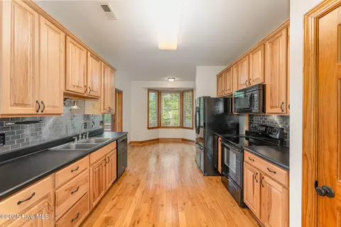 317 William Dr, Benson, NC 27504 photo 10