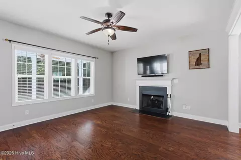 Living - 11 E Bailey Ln, Hampstead, NC 28443 photo 1 of 2