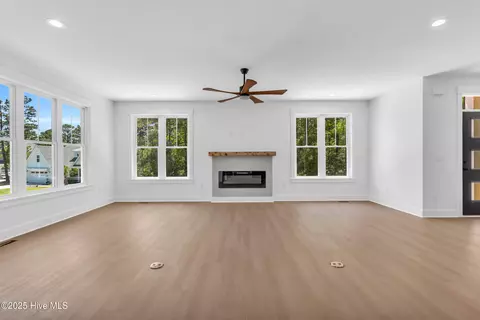 124 N Brig Dr, Hampstead, NC 28443 photo 11