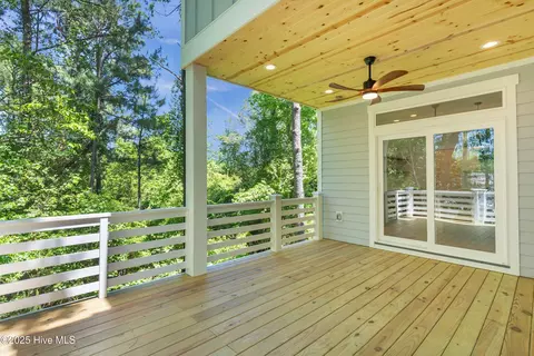 124 N Brig Dr, Hampstead, NC 28443 photo 21