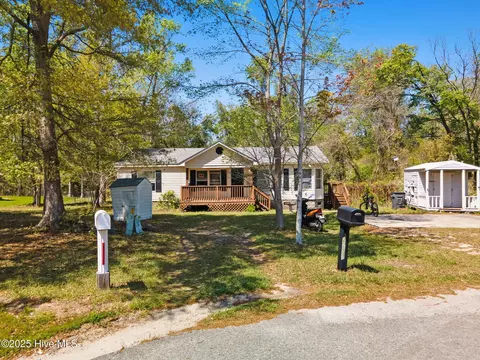 2283 Setter Ct SW, Supply, NC 28462 photo 4