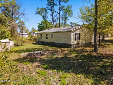 2283 Setter Ct SW, Supply, NC 28462 photo 6