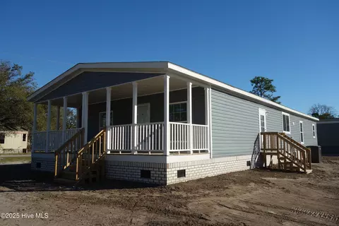 3124 Cross St, Shallotte, NC 28470