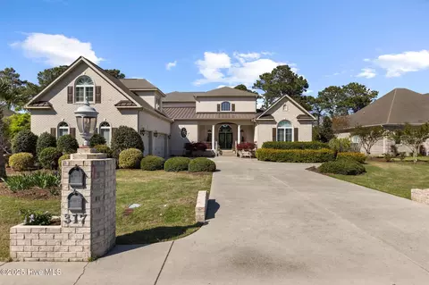 317 Seascape Dr, Sneads Ferry, NC 28460
