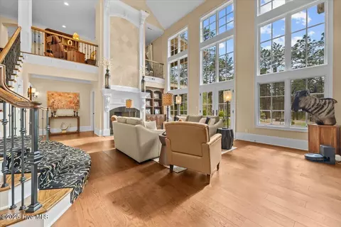Living - 23 Cumberland Dr, Pinehurst, NC 28374 photo 2 of 6