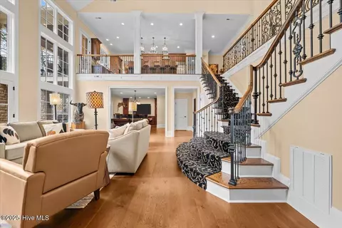 Entry Way - 23 Cumberland Dr, Pinehurst, NC 28374 photo 1 of 10