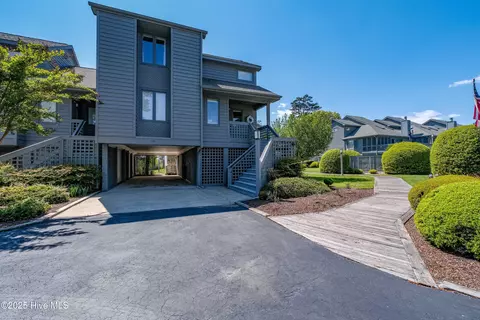 120 Forecastle Ct #120, Washington, NC 27889