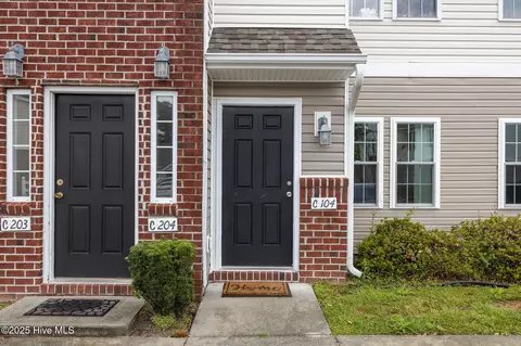 4513 Country Club Rd #C104, Morehead City, NC 28557