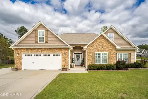 140 W Huckleberry Way, Rocky Point, NC 28457