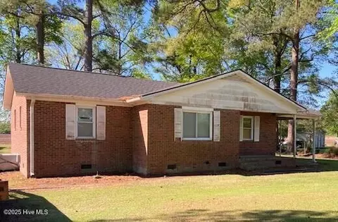 7447 Kershaw Rd, Arapahoe, NC 28510