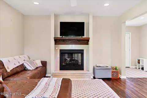804 E Main St, Aberdeen, NC 28315 photo 17