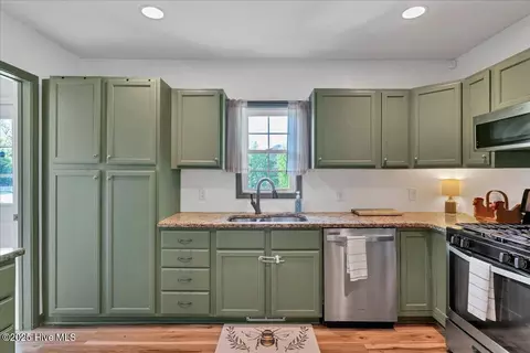 804 E Main St, Aberdeen, NC 28315 photo 24