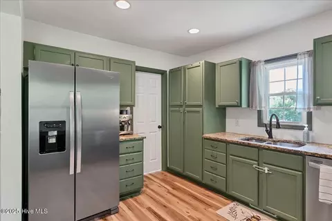804 E Main St, Aberdeen, NC 28315 photo 29