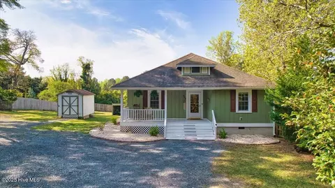 804 E Main St, Aberdeen, NC 28315 photo 2