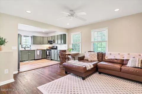 804 E Main St, Aberdeen, NC 28315 photo 15
