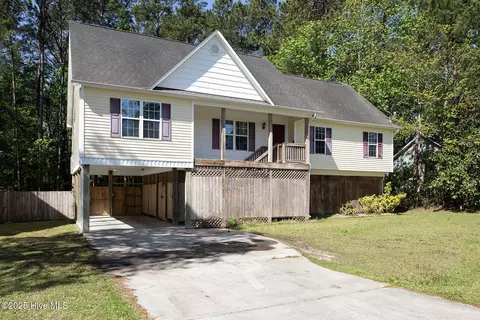 447 Motts Creek Rd, Wilmington, NC 28412
