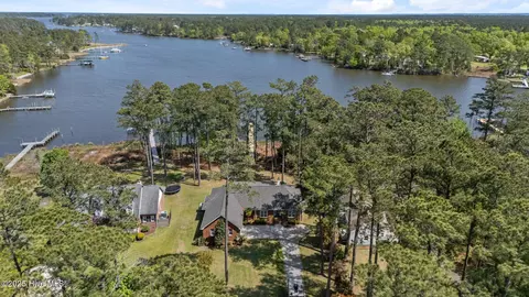 View/Area - 52 Shore Dr E, Oriental, NC 28571 photo 2 of 3