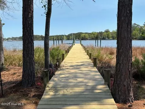 Other - 52 Shore Dr E, Oriental, NC 28571 photo 4 of 11