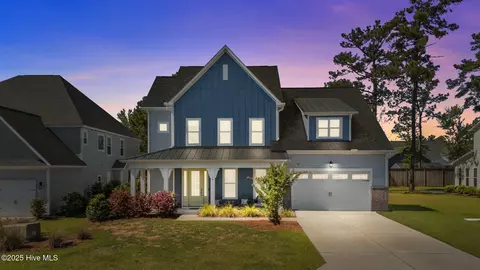 10 E Cloverfield Ln, Hampstead, NC 28443