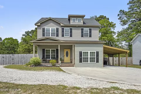 541 Old Folkstone Rd, Holly Ridge, NC 28445
