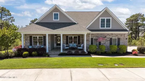 8549 Oak Abbey Trl NE, Leland, NC 28451