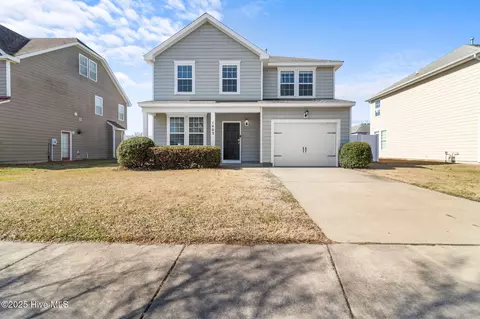 1403 Hanover St, Elizabeth City, NC 27909
