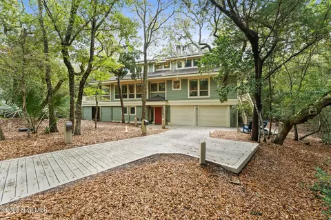 30 Three Flipper Trl, Bald Head Island, NC 28461