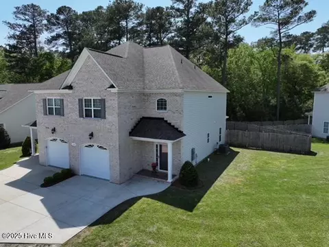 1640 Cambria Dr #B, Greenville, NC 27834
