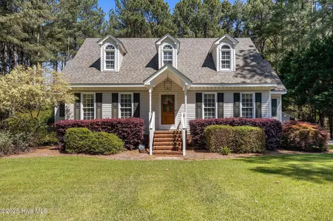 1870 Rolling Acres Dr, Nashville, NC 27856